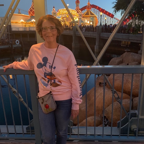 Meet your Posher, Nancy - Picture 5 of 6